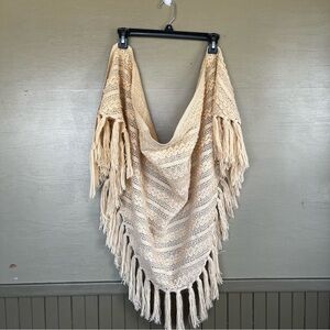 Cream Fringe Knit Vintage Triangle Shawl